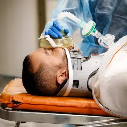 Vía aérea permeable con protección cervical