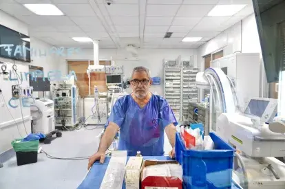 Carlos Disdier introduce ventilación controlada por flujo 